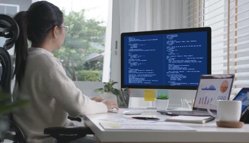 简阳市企业数字化解决方案：机器学习赋能商业模式升级的核心路径